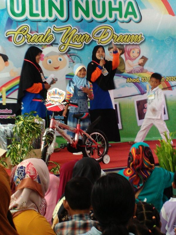 Juara 3 Lomba Membentuk dengan Plastisin