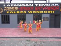Tari Kebyok Anting-Anting